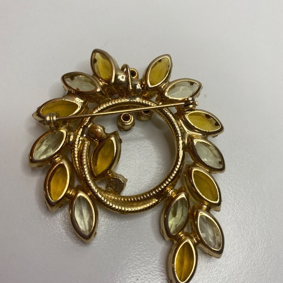 Large Vintage Juliana Rhinestone Crystal Open Back Brooch Pin Yellow - Picture 6 of 7